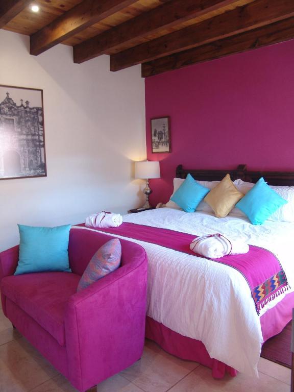 Casa Del Tio Hotel Boutique San Miguel de Allende Ruang foto A bedroom at the hotel